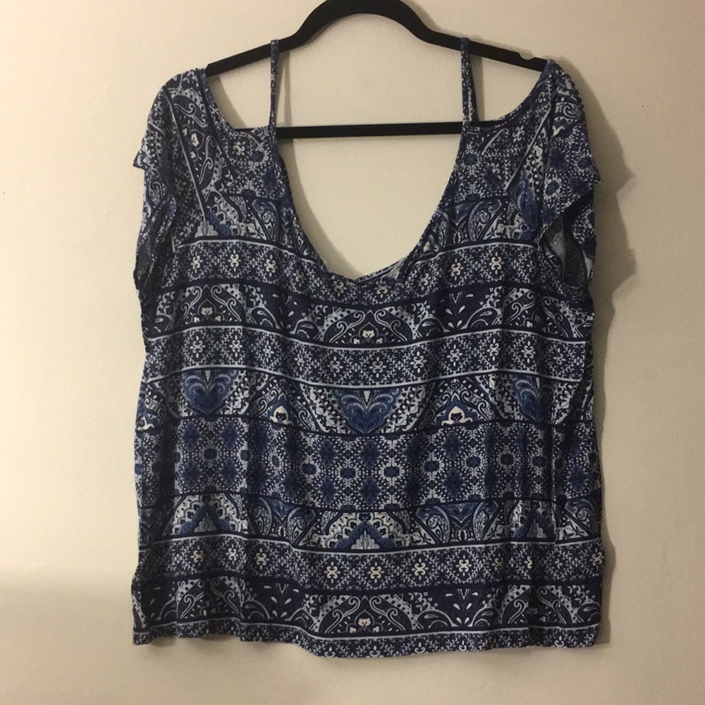 NWOT cold shoulder blue boho print tee